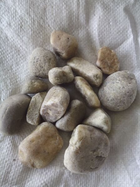 Natural R F Pabble 01