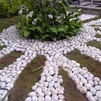 White  Pebble Garden Stone
