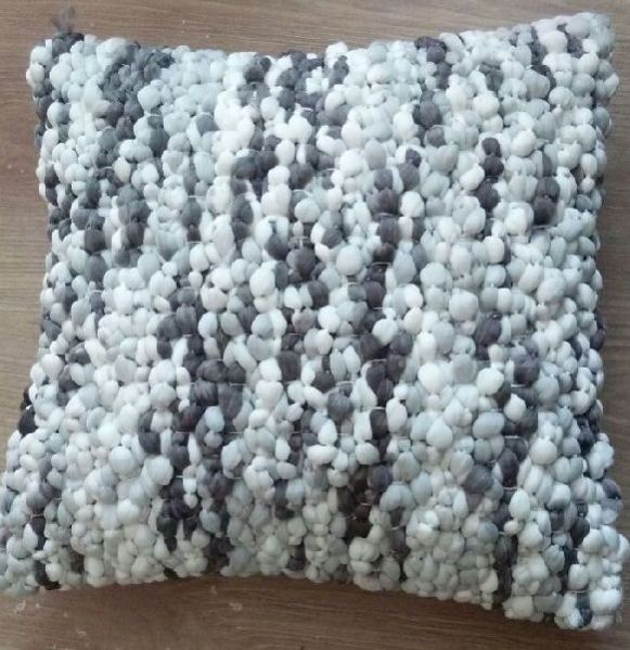 Woolen Cushion 02