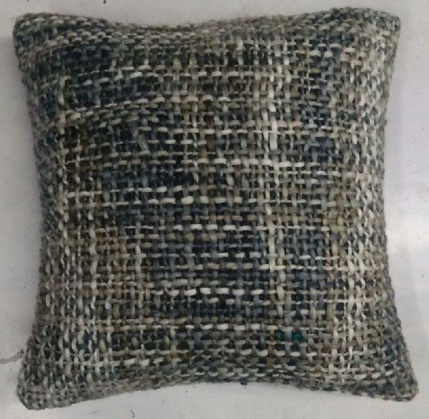 Woolen Cushion 03