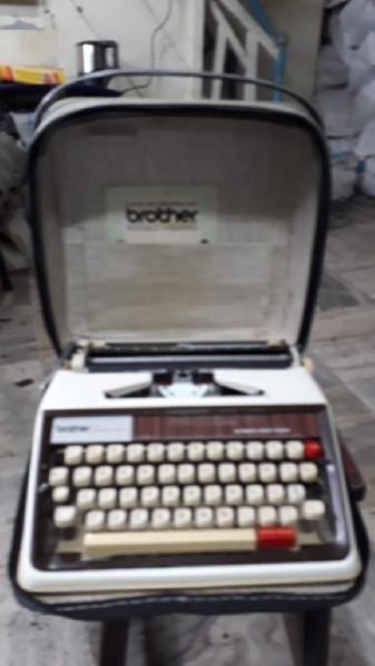 Brother White Portable Typewriter 03