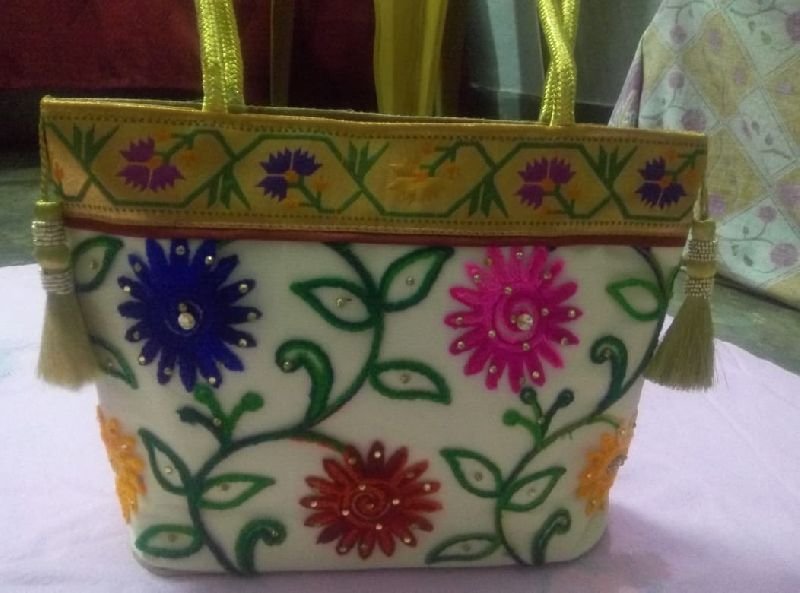 Ladies Handicraft Handbag 03