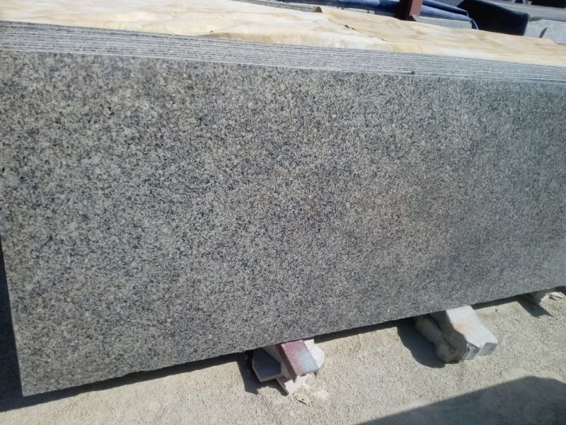 Desert Green Granite Slabs 01