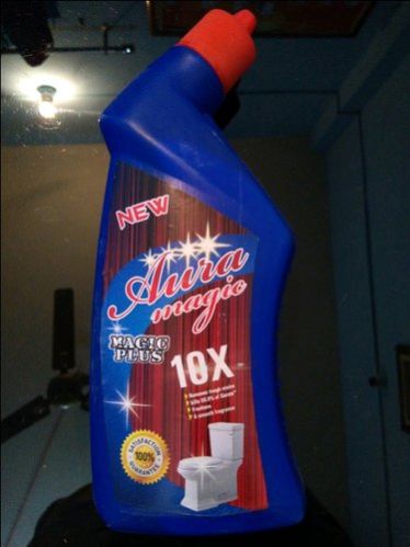 Aura magic Toilet Cleaner 02