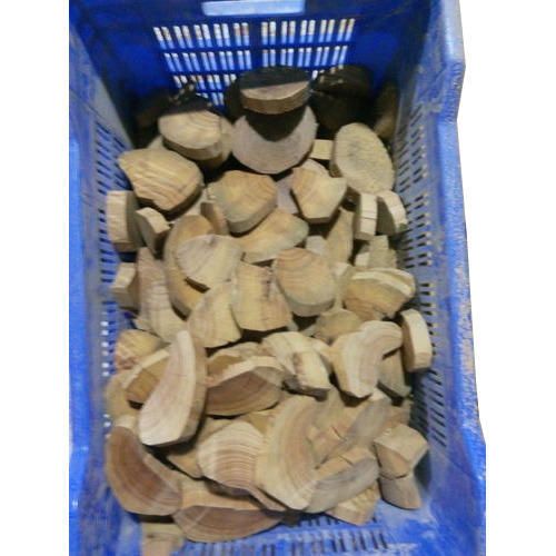 Sandalwood Chips 01