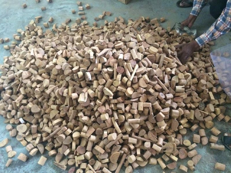 Sandalwood Chips 02