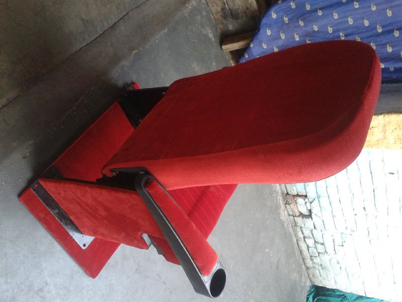 IASD6172 Theater Single Chair