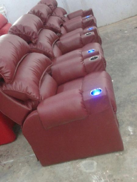 LBUH3189 Theater Chair Set