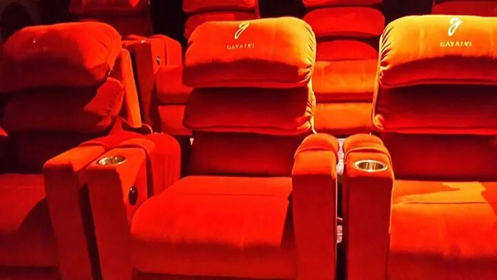 XACT5116 Theater Chair Set