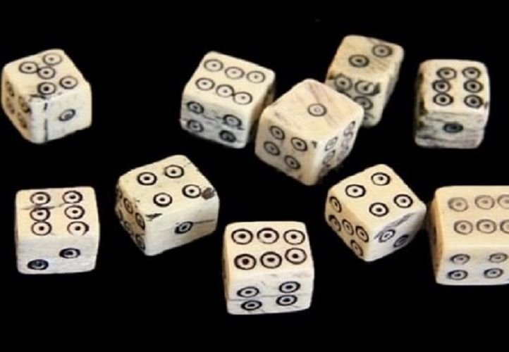 Bone Dice 03