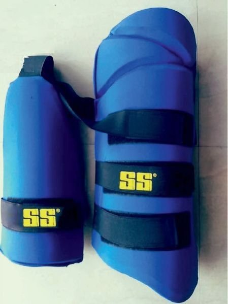Cricket Thigh Guards 03