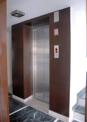 Automatic Passenger Lift 01