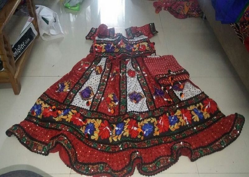 Traditional Chaniyacholi 01