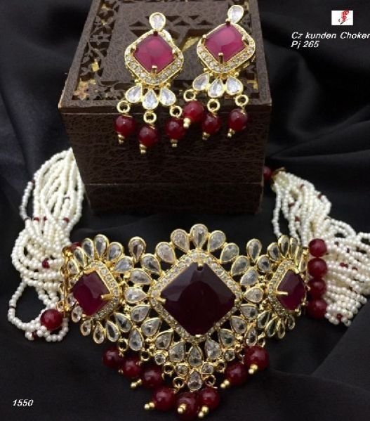 Artificial Necklace Set 04