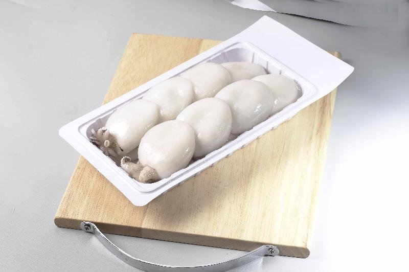 Whole Cleaned Baby Cuttlefish in Tray (Sepia Aculeata)