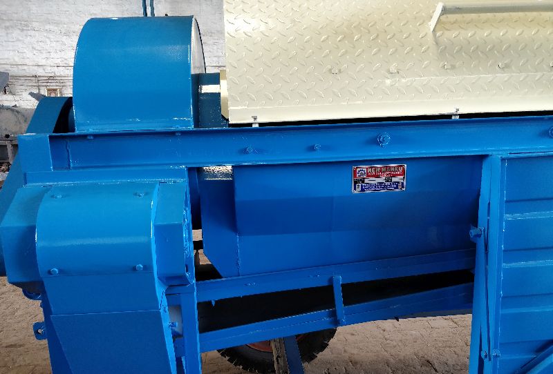 15 HP Paddy Thresher 02