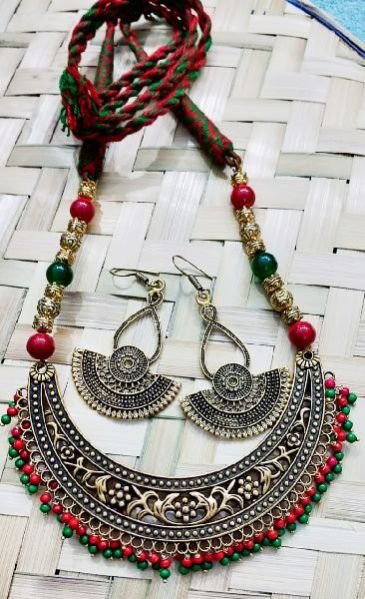 Imitation Necklace 02