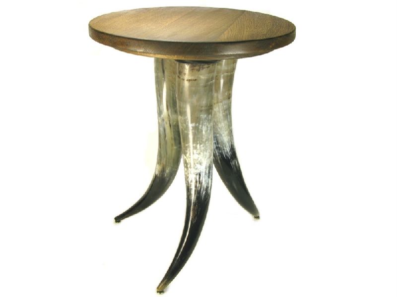 Horn Table 01