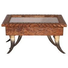 Horn Table 02