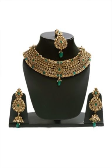 Gold Emerald Beads Necklace Set