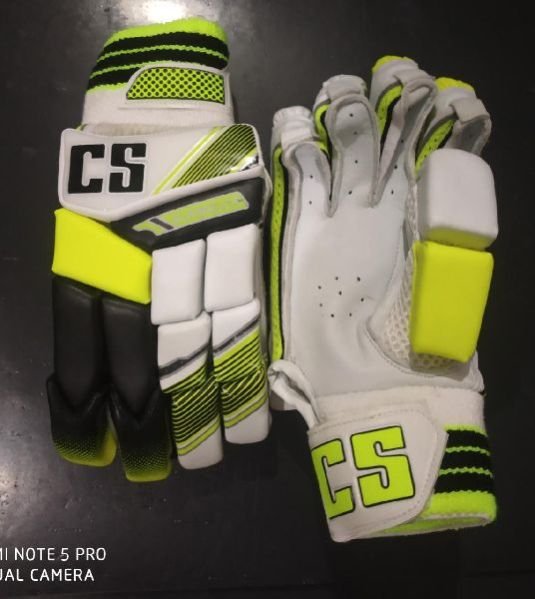 Cricket Wicket Keeping Gloves 02