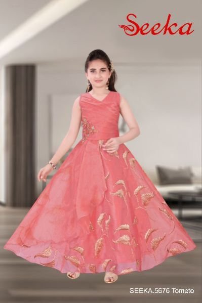5676 Tometo Girls Gown
