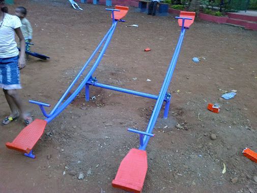 SSW-02 Single Seater Seesaw
