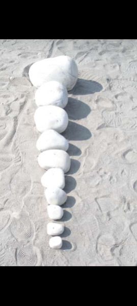 Snow White Pebbles Mix Size Pebbles