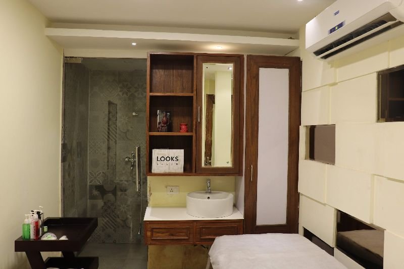 Retail Store Interior Designing 14