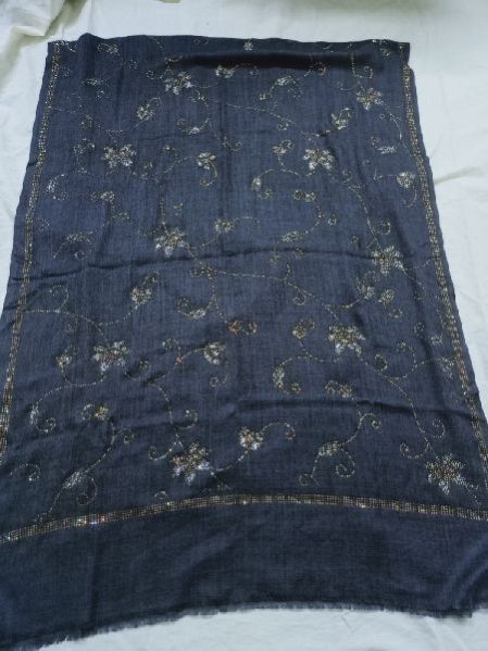 Swarovski Work Fine Wool Stole 03