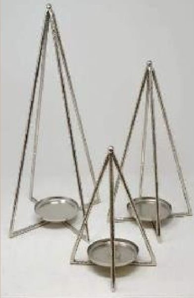 Iron Candle Holder 01