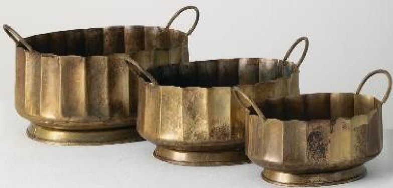 Iron Serving Bowl 03