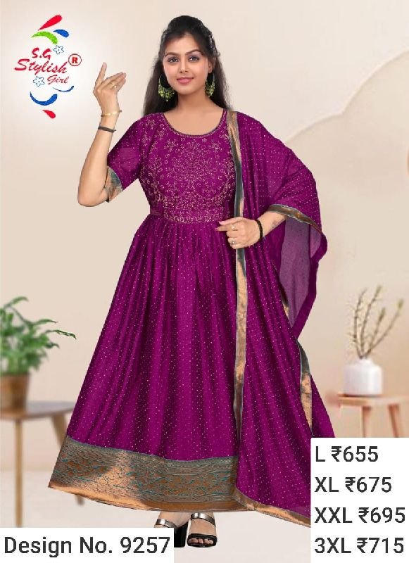 Des. No. 8257 Ladies Stylish Gown