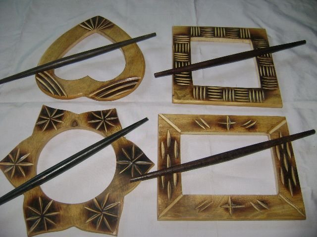 HHC173 Wooden Curtain Tie Back