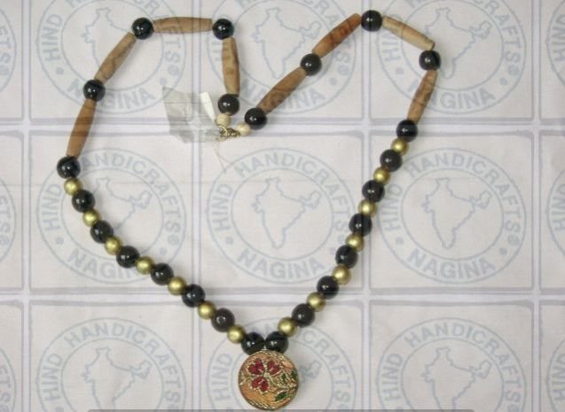 HHC222 Wooden Necklace