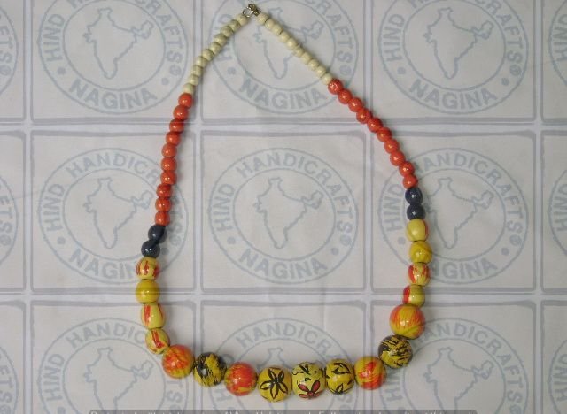 HHC224 Wooden Necklace