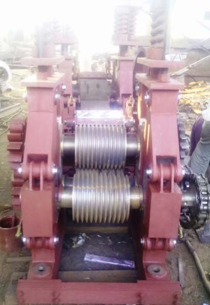 Skid Mounted Handfed 2+3 roller mill