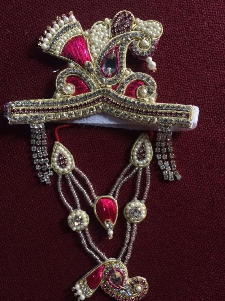 Laddu Gopal Mukut 03