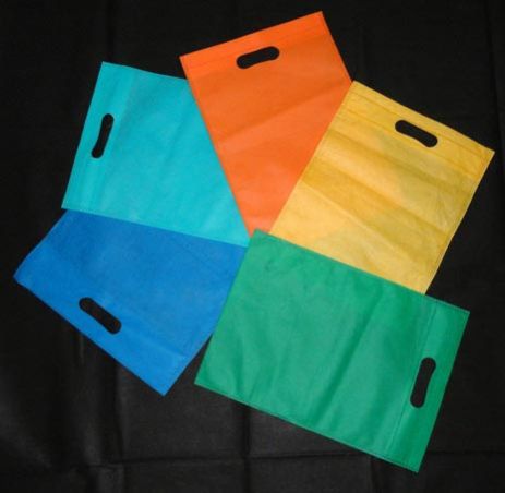 PP Non Woven Carry Bags D Cut