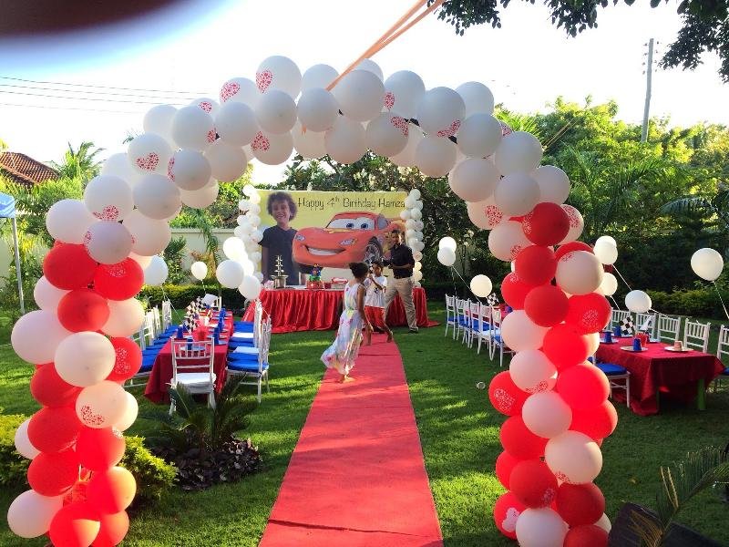 Balloon Entrance Gate Decoration Services 05