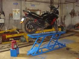 Two Wheeler Hydraulic Ramp - 01
