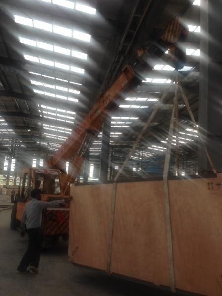 Unloading Crane Rental 07