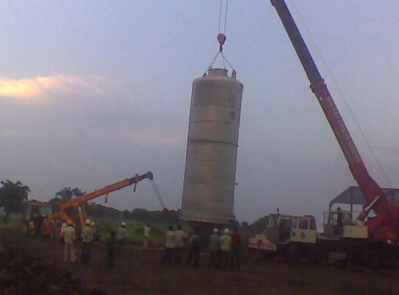 Unloading Crane Rental 11