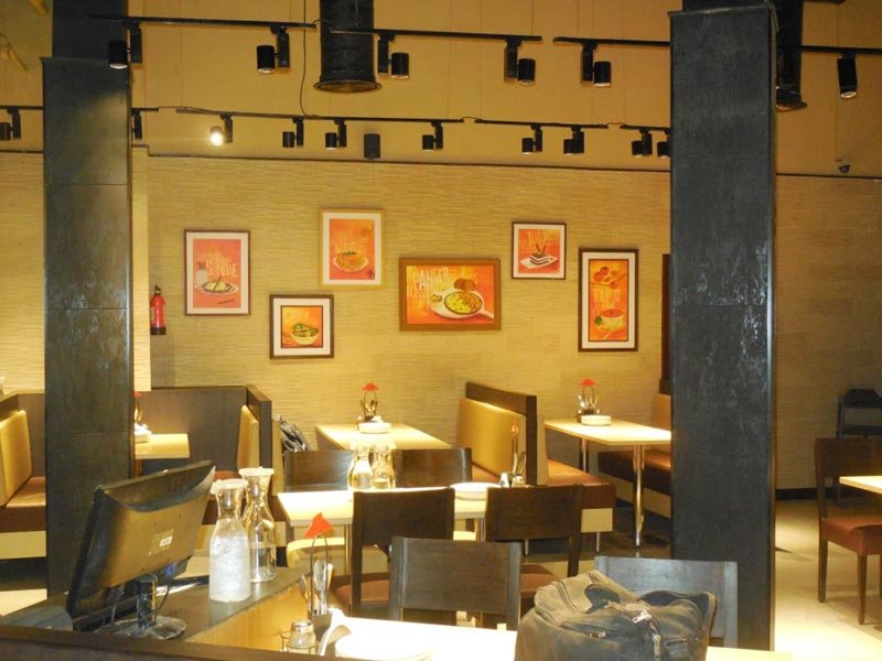 Retail Store Interior Designing 06