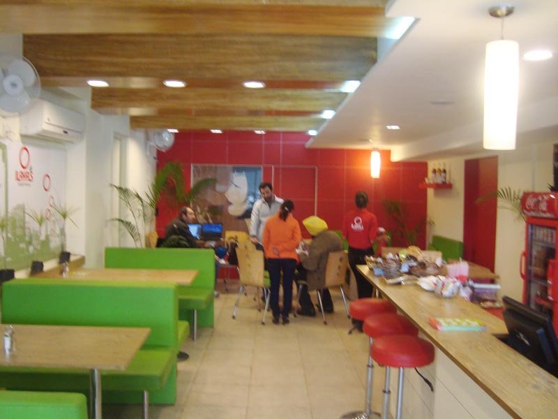 Retail Store Interior Designing 05