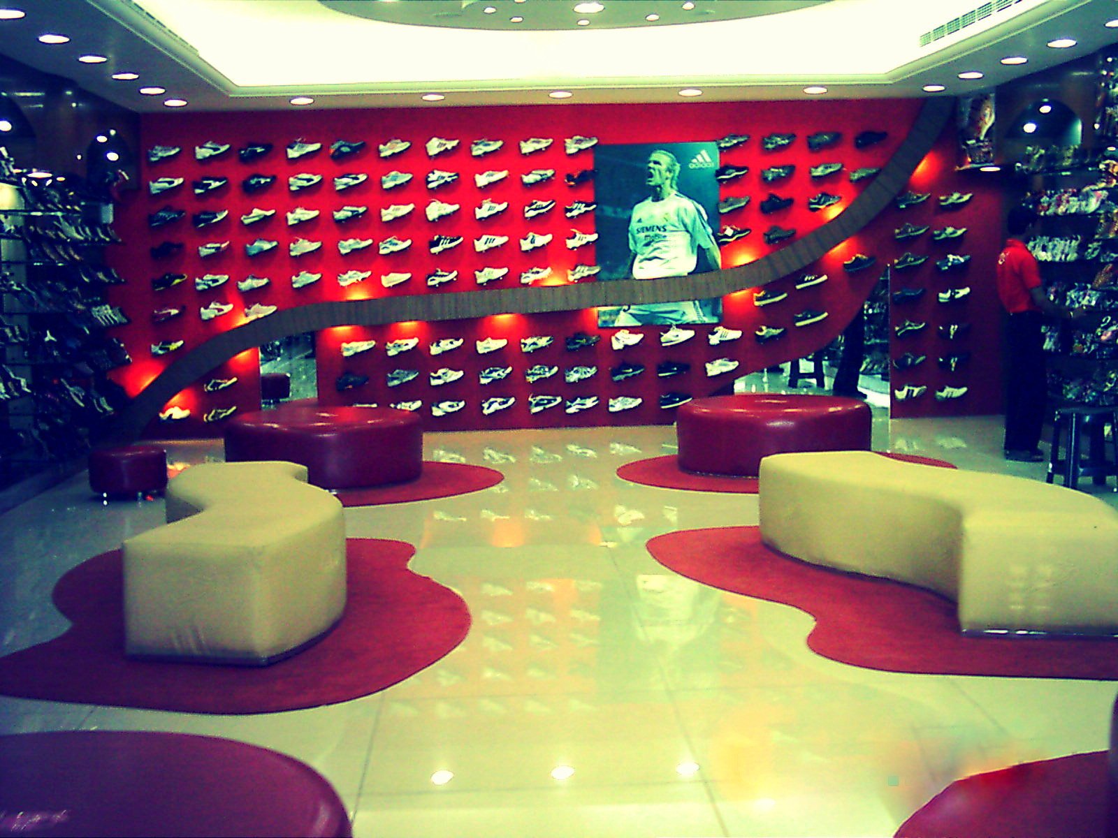 Retail Store Interior Designing 12