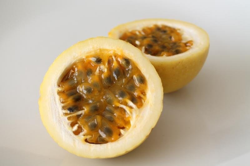 Fresh Passion Fruit 02