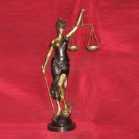 Andha Kanoon Lady Brass Statue