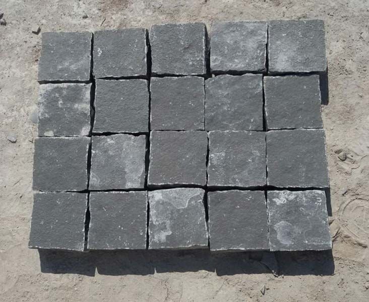 Cobble Lime Black Slate Stone