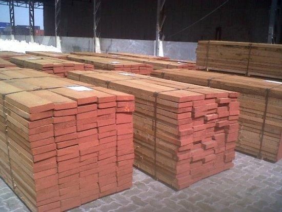 Dark Red Meranti Wood 02